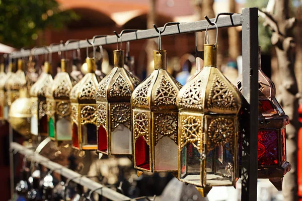 Marokański szkła i metalu latarnie lampy — Zdjęcie stockowe