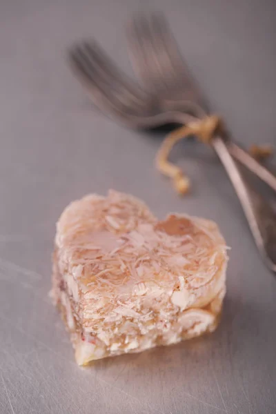 Carne Geleia Caseira Com Carne Porco Frango Forma Coração Prato — Fotografia de Stock