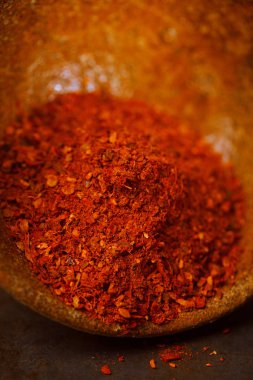 aromatik ras el hanout, Fas'tan geleneksel baharatlı karışımı ile Kepçe