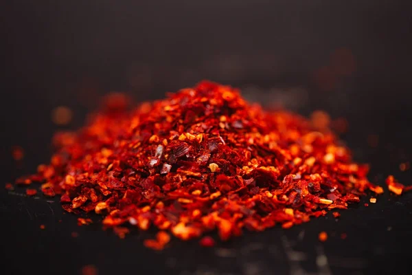 Mucchio Mix Spezie Harissa Sfondo Scuro Tradizionale Mix Peperoncino Rosso — Foto Stock