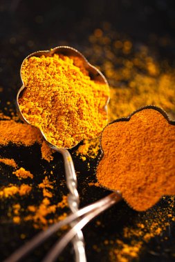 zerdeçal latte baharat karışımı 