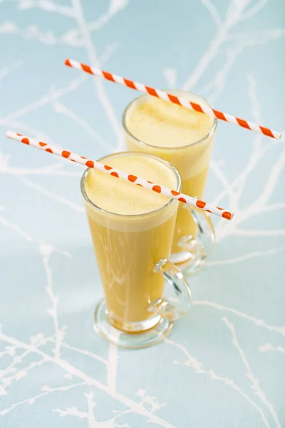 Latte Curcuma Latte Oro Bevanda Fatta Latte Fumante Con Polvere — Foto Stock