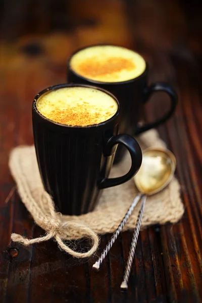 Latte Curcuma Latte Oro Bevanda Fatta Latte Fumante Con Polvere — Foto Stock