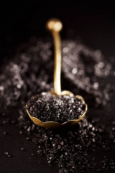 Close Hawaiian Black Lava Sea Salt Golden Spoon — Stock Photo, Image