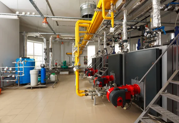 A vízkezelő-rendszer, forraljuk fel egy csomó belső gáz kazán — Stock Fotó