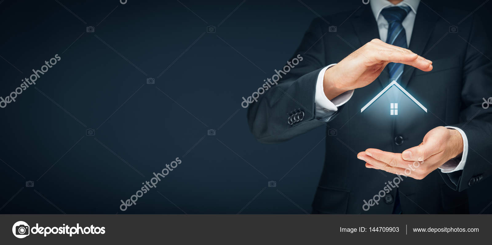 Real estate agent offer house. Stock Photo by ©Jirsak 144709903