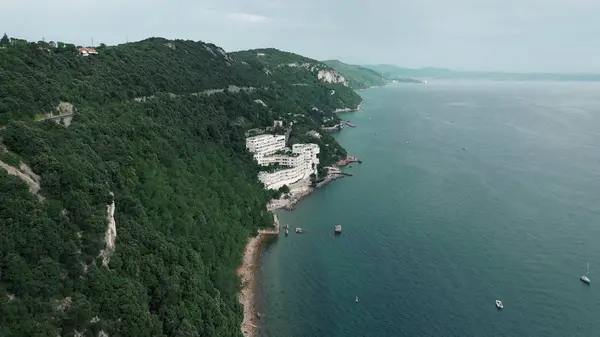 Gökyüzü Doğa Dağları Üzerinde Efsanevi Ay Doğuşu