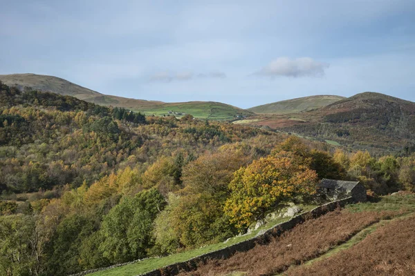 Stunning Autumn Fall landscape image of wide countryside in Lake — Stock Photo, Image