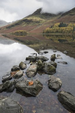 Lake Buttermere göl güzel sonbahar sonbahar manzara görüntüsü