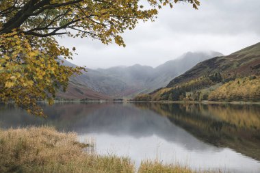 Lake Buttermere göl güzel sonbahar sonbahar manzara görüntüsü