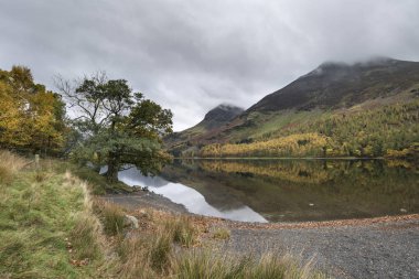 Lake Buttermere göl güzel sonbahar sonbahar manzara görüntüsü
