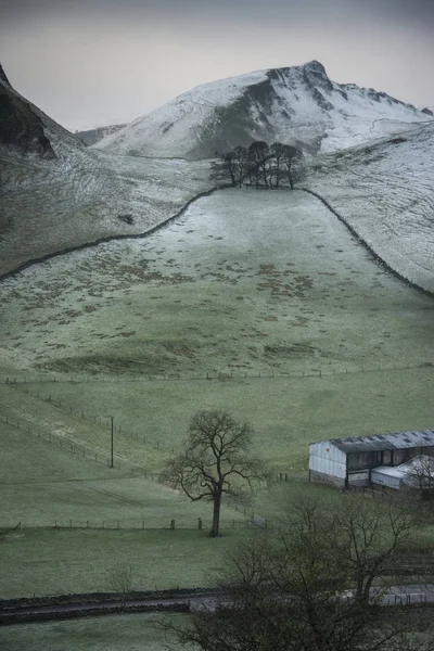 Patrik vinter landskapet bilden av Chrome Hill och Parkhouse Hill — Stockfoto