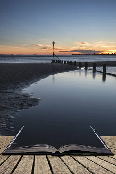 美丽充满活力春天日落的长时间曝光海滩景观公司 — 图库照片