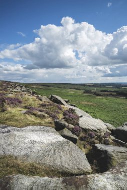 Güzel hareketli manzara resim Burbage kenar ve kayalar s