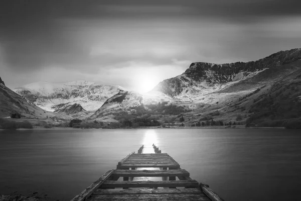美丽的黑白日落景色的舰队泻湖 — 图库照片