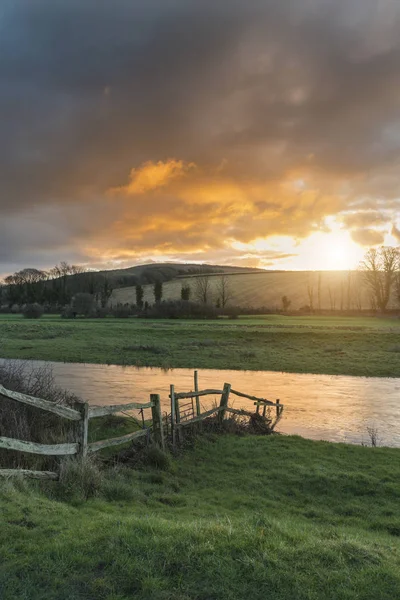 Beautiful Winter sunrise landscape of Cuckmere River winding thr — Stock Photo, Image