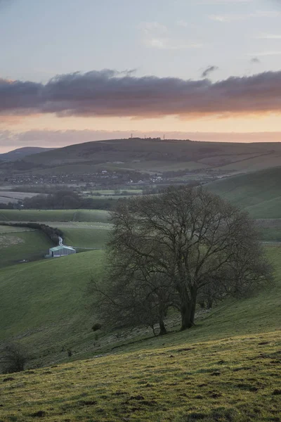 Stunning vibrant sunrise landscape image over English countrysid — Stock Photo, Image