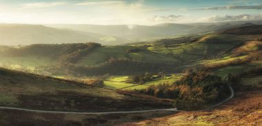 Peak District sırasında umut Vadisi'nin güzel manzaralı 