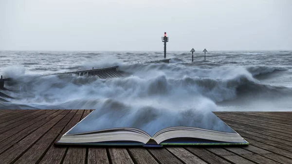 Beautiful dramatic stormy landscape image of waves crashing onto — Stock Photo, Image
