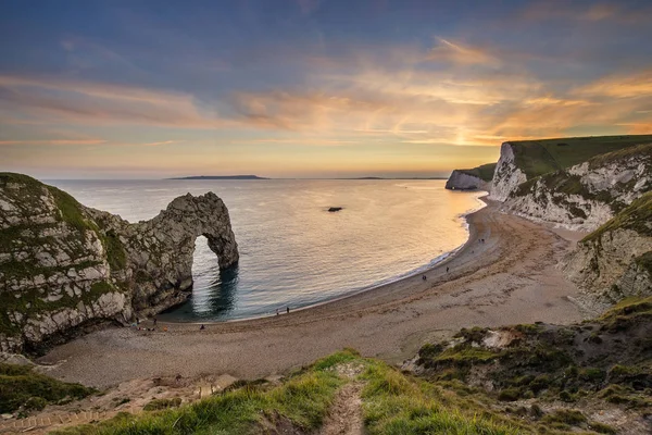 Gyönyörű kilátás Durdle ajtó a Jurassic Coast-on — Stock Fotó