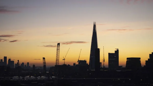 Episk gryning soluppgång landskap stadsbild över London stad sykline l — Stockfoto