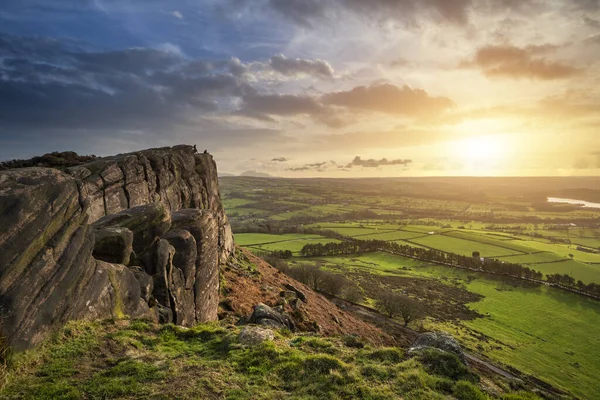 Impressionante Peak District Paisagem Inverno Vista Topo Hen Cloud Sobre — Fotografia de Stock