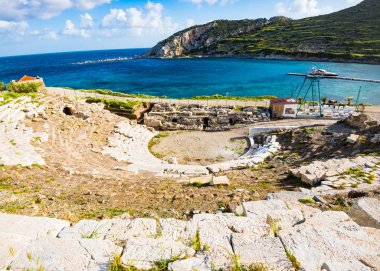 Türkiye 'nin Datca yarımadasındaki antik Knidos kentinin amfitiyatro kalıntıları