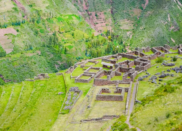 ペルーの聖なる谷にあるピサック町におけるインカハウスの基礎 — ストック写真