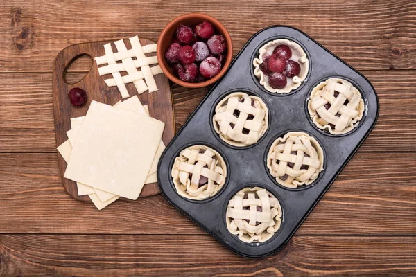 Fresh homemade delicious cherry muffins . — Stock Photo, Image