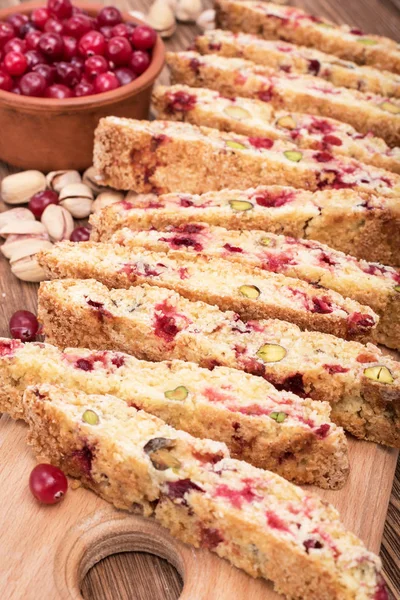 Biscotti com pistácios e cranberries . — Fotografia de Stock