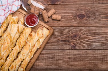 Puf böreği peynir katlanmış.