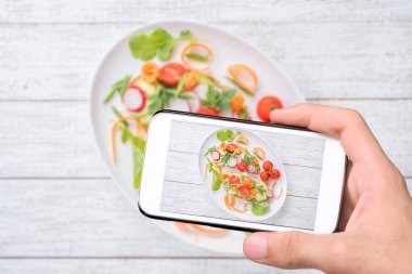 Vejetaryen sandviç Avokado salatası ile.