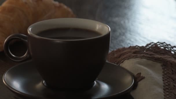 Пар Чашки Горячим Кофе Завтрак — стоковое видео