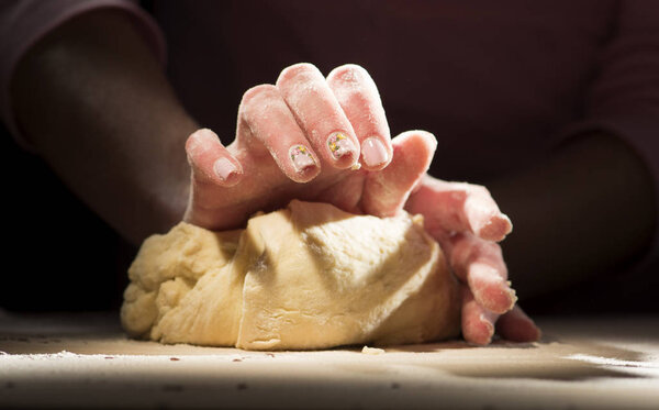 Making yeast dough