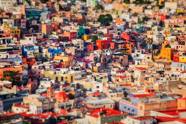 다채 로운 멕시코 도시 과나후아토의 도시 경관 멕시코 스톡 사진