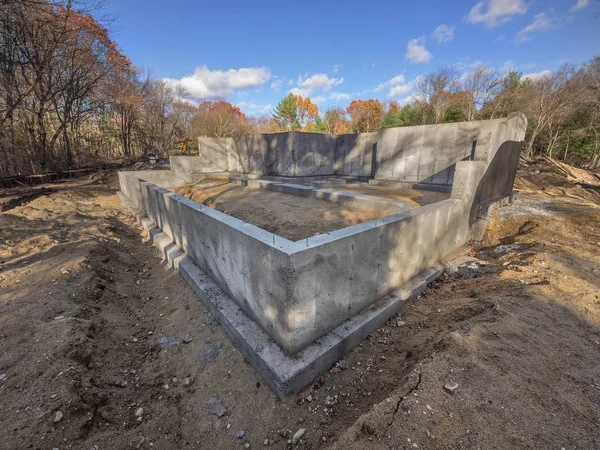 Fondation en béton d'une nouvelle maison — Photo