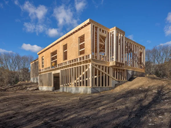 Nya Hus Konstruktion Inramning Stadens Förorter — Stockfoto