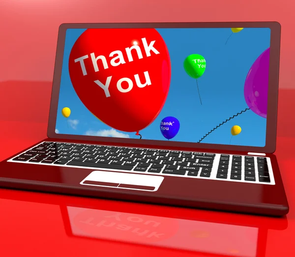 Obrigado balão no computador como on-line Obrigado Mensagem — Fotografia de Stock