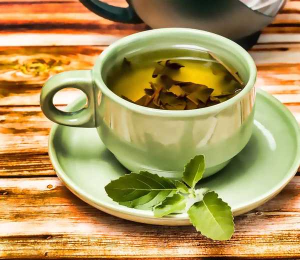 Refrescamento de chá de hortelã Representar Cafeterias Restaurante e cafés — Fotografia de Stock