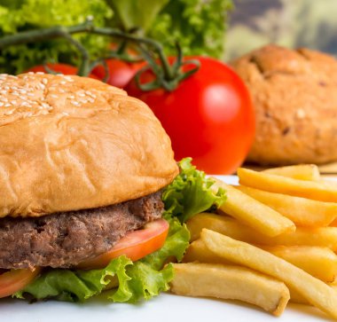 Cips ve Burger patates kızartması ve Bun anlamına gelir