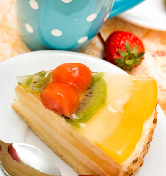 Strawberry Cake Plate Means Fresh Cream Gateau And Bakery — Stock Photo, Image