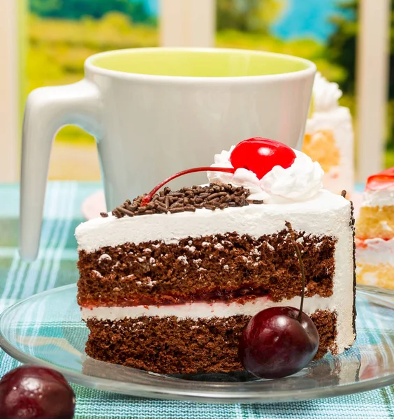 Black Forest Cake wskazuje, przerwa na kawę i napoje — Zdjęcie stockowe