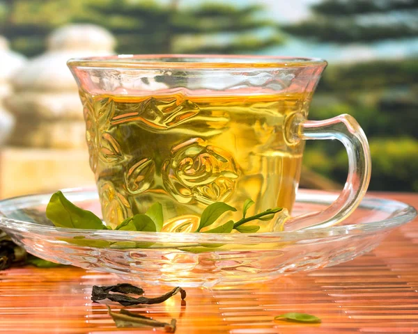 Japonés té verde muestra bien bebidas y beber —  Fotos de Stock