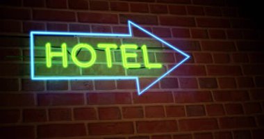 Neon Otel 'in pansiyonuna doğru tabela. Tatil veya tatil pansiyonunda konaklama olanağı - 4k