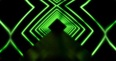 Neon Çizgileri soyut yol fütüristik teknolojiyi temsil ediyor. Geometrik retro koridor veya geçiş - 4k