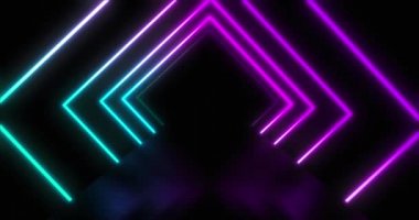 Karanlıkta parlayan pembe ışınlardan yapılmış neon aydınlatma deseni. Lazer ışınları ile aydınlatılmış bir tünel ya da otoyol - 4K