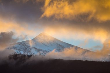 Volkan Teide, İspanya üzerinden günbatımı gökyüzü