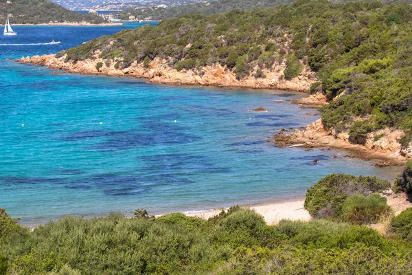 Krásná pláž na ostrově Sardinie, Itálie — Stock fotografie