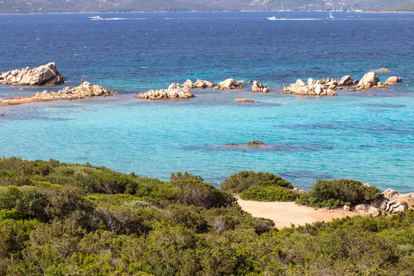 A gyönyörű tengerparton Sardinia szigetén, Olaszország — Stock Fotó