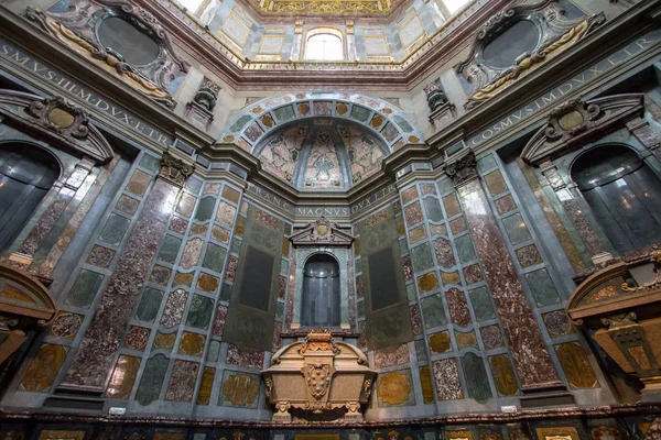 Sarkofagen av Cosimo Ii i Medici kapell, Florens, Italien — Stockfoto